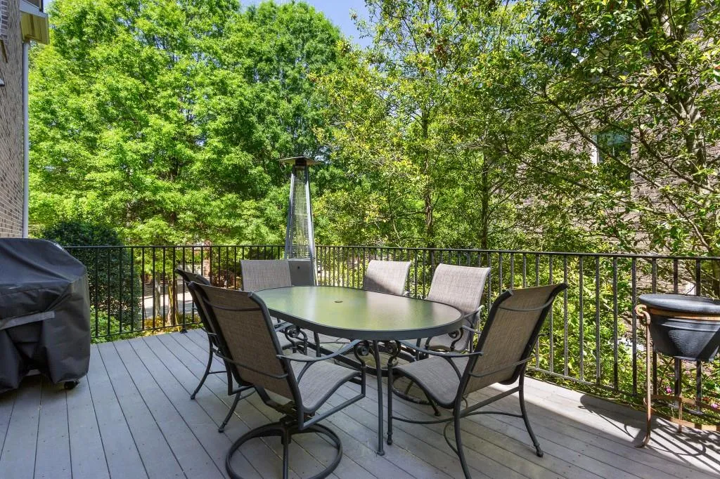 611 Timm Valley Road Ne Unit 2, Atlanta, Georgia 30305, 3 Bedrooms Bedrooms, ,3 BathroomsBathrooms,Residential,For Sale,611 Timm Valley Road Ne Unit 2,7568902