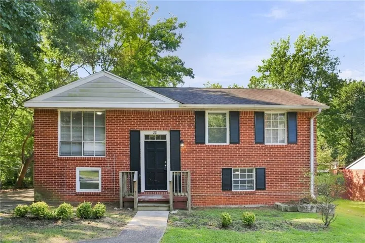 221 Whipporwill Way, Riverdale, Georgia 30274