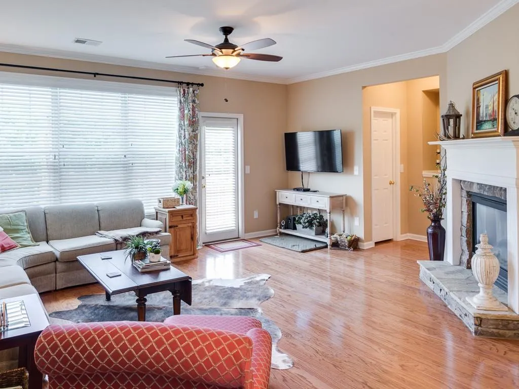 3849 Chattahoochee Summit Drive Unit 3849, Atlanta, Georgia 30339, 4 Bedrooms Bedrooms, ,3 BathroomsBathrooms,Residential,Sold,3849 Chattahoochee Summit Drive Unit 3849,5721317