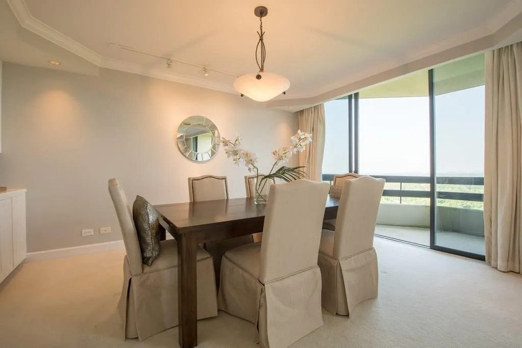 2660 Peachtree Road Nw Unit 25c, Atlanta, Georgia 30305, 2 Bedrooms Bedrooms, ,2 BathroomsBathrooms,Residential,Sold,2660 Peachtree Road Nw Unit 25c,6013243