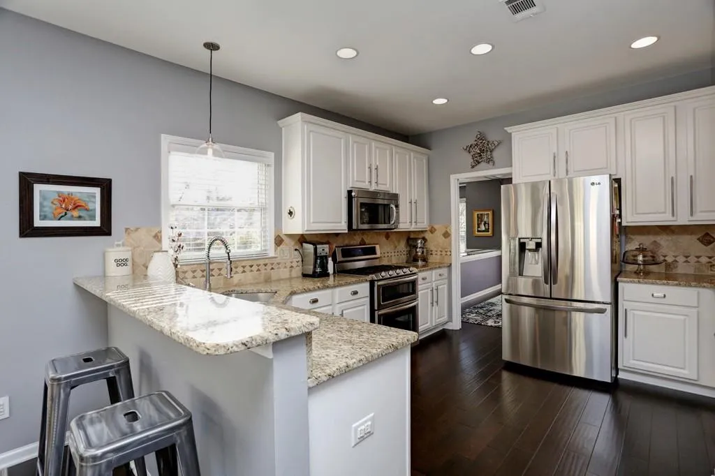 700 Orchard Court, Atlanta, Georgia 30328, 3 Bedrooms Bedrooms, ,2 BathroomsBathrooms,Residential,Sold,700 Orchard Court,5792320 700 Orchard Court, Atlanta, Georgia 30328, 3 Bedrooms Bedrooms, ,2 BathroomsBathrooms,Residential,Sold,700 Orchard Court,5792320