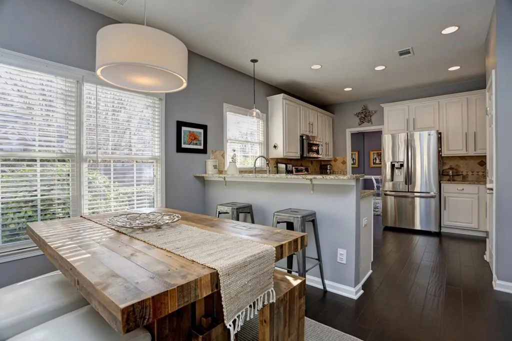 700 Orchard Court, Atlanta, Georgia 30328, 3 Bedrooms Bedrooms, ,2 BathroomsBathrooms,Residential,Sold,700 Orchard Court,5792320 700 Orchard Court, Atlanta, Georgia 30328, 3 Bedrooms Bedrooms, ,2 BathroomsBathrooms,Residential,Sold,700 Orchard Court,5792320