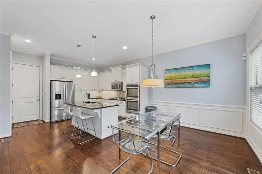 1010 Bergeron Place, Sandy Springs, Georgia 30328, 3 Bedrooms Bedrooms, ,3 BathroomsBathrooms,Residential,Sold,1010 Bergeron Place,7171935