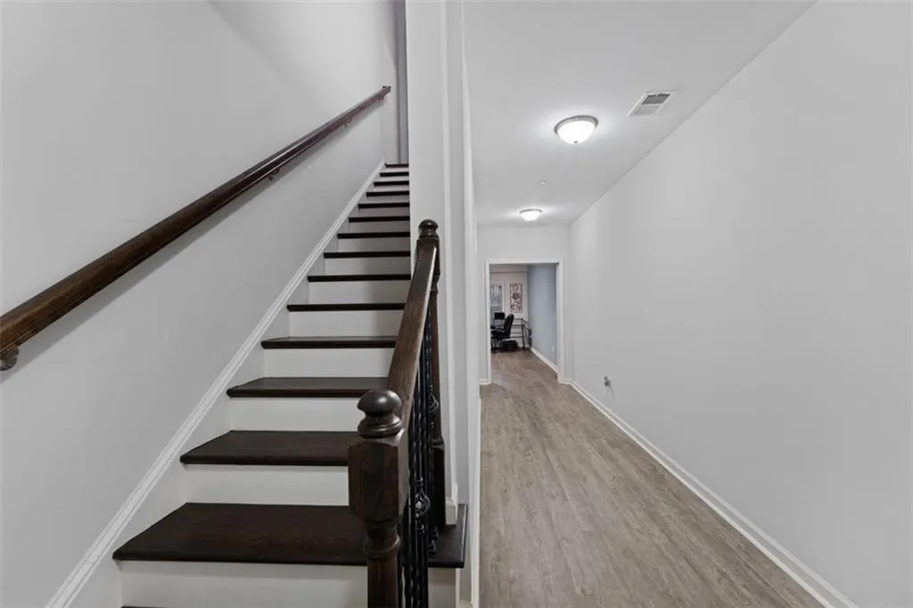 1010 Bergeron Place, Sandy Springs, Georgia 30328, 3 Bedrooms Bedrooms, ,3 BathroomsBathrooms,Residential,Sold,1010 Bergeron Place,7171935