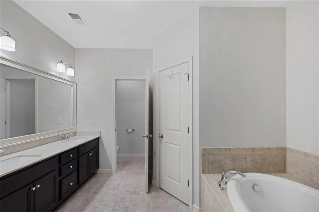 1010 Bergeron Place, Sandy Springs, Georgia 30328, 3 Bedrooms Bedrooms, ,3 BathroomsBathrooms,Residential,Sold,1010 Bergeron Place,7171935