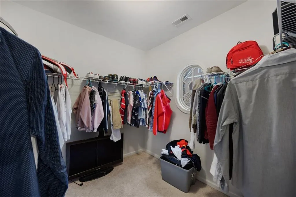 1010 Bergeron Place, Sandy Springs, Georgia 30328, 3 Bedrooms Bedrooms, ,3 BathroomsBathrooms,Residential,Sold,1010 Bergeron Place,7171935