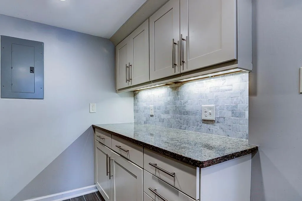 108 Adrian Place Unit -, Atlanta, Georgia 30327, 2 Bedrooms Bedrooms, ,2 BathroomsBathrooms,Residential,Sold,108 Adrian Place Unit -,5925157