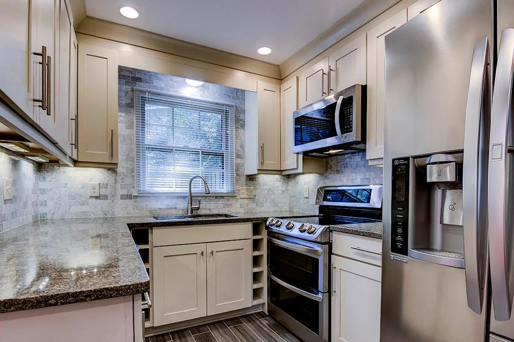 108 Adrian Place Unit -, Atlanta, Georgia 30327, 2 Bedrooms Bedrooms, ,2 BathroomsBathrooms,Residential,Sold,108 Adrian Place Unit -,5925157