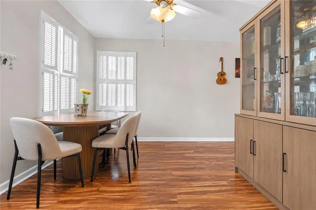 276 Lakemoore Drive Ne Unit E, Atlanta, Georgia 30342, 2 Bedrooms Bedrooms, 0 ,1 BathroomBathrooms,Residential,For Sale,276 Lakemoore Drive Ne Unit E,7817319