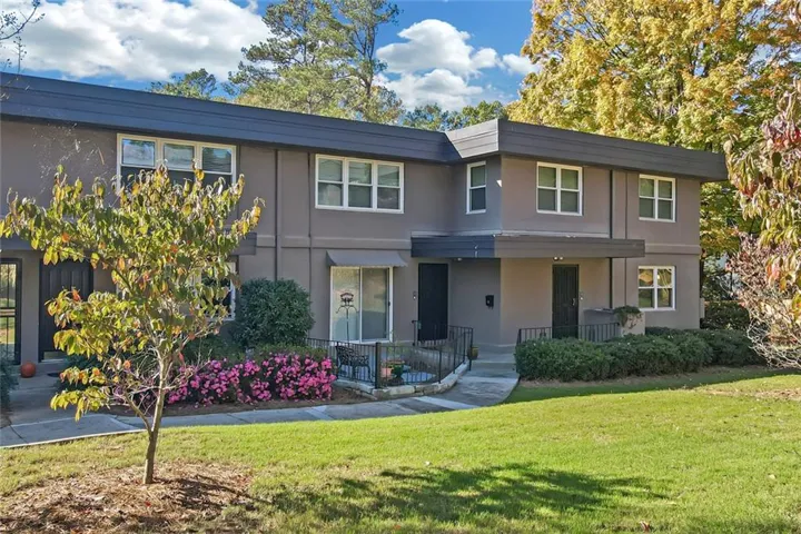 276 Lakemoore Drive Ne Unit E, Atlanta, Georgia 30342