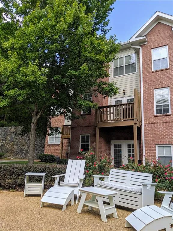 5543 Glenridge Park, Atlanta, Georgia 30342, 3 Bedrooms Bedrooms, ,3 BathroomsBathrooms,Residential,Sold,5543 Glenridge Park,6629064