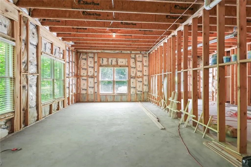 6991 Brandon Mill Road, Sandy Springs, Georgia 30328, 4 Bedrooms Bedrooms, ,3 BathroomsBathrooms,Residential,Sold,6991 Brandon Mill Road,7045437