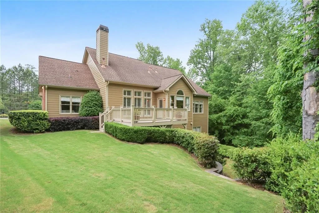 6991 Brandon Mill Road, Sandy Springs, Georgia 30328, 4 Bedrooms Bedrooms, ,3 BathroomsBathrooms,Residential,Sold,6991 Brandon Mill Road,7045437