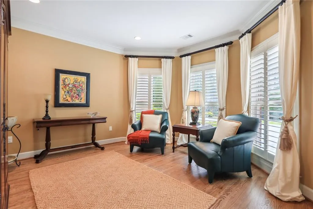 6991 Brandon Mill Road, Sandy Springs, Georgia 30328, 4 Bedrooms Bedrooms, ,3 BathroomsBathrooms,Residential,Sold,6991 Brandon Mill Road,7045437
