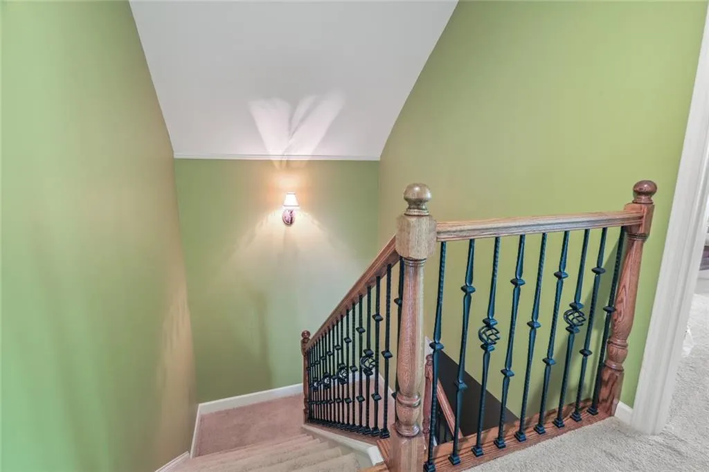 6991 Brandon Mill Road, Sandy Springs, Georgia 30328, 4 Bedrooms Bedrooms, ,3 BathroomsBathrooms,Residential,Sold,6991 Brandon Mill Road,7045437