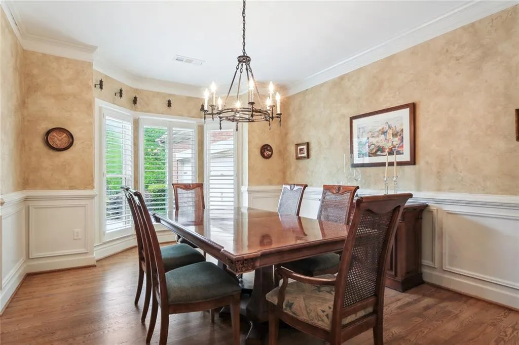6991 Brandon Mill Road, Sandy Springs, Georgia 30328, 4 Bedrooms Bedrooms, ,3 BathroomsBathrooms,Residential,Sold,6991 Brandon Mill Road,7045437
