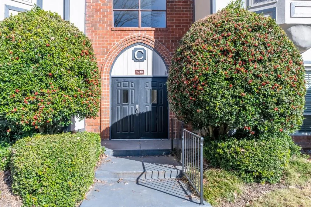 6851 Roswell Road Unit C-1, Atlanta, Georgia 30328, 3 Bedrooms Bedrooms, ,2 BathroomsBathrooms,Residential,Sold,6851 Roswell Road Unit C-1,6981524