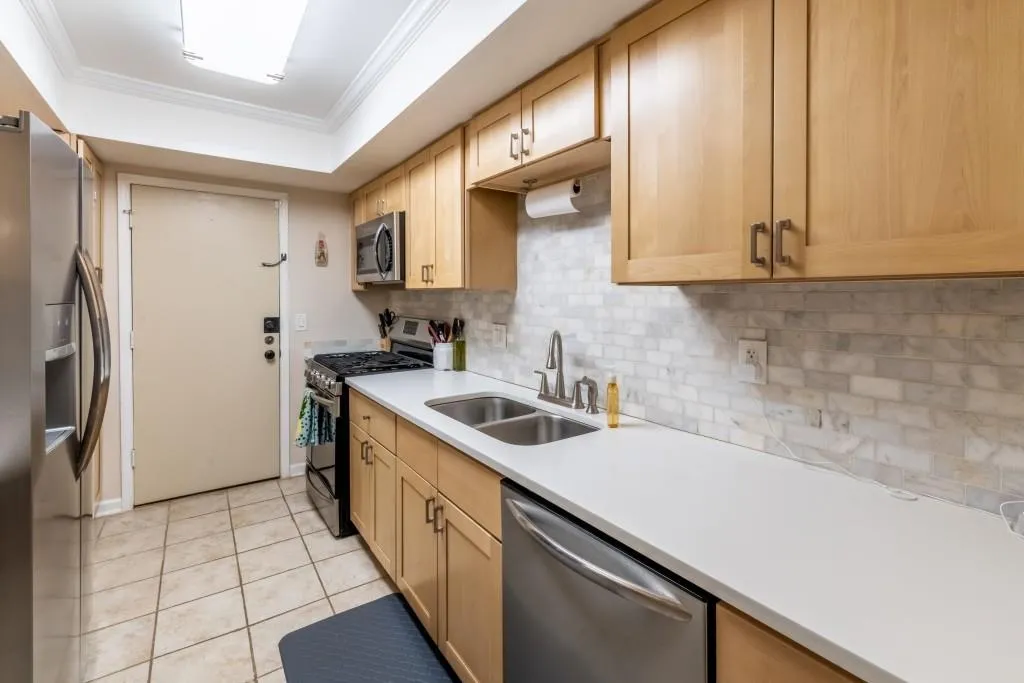 6851 Roswell Road Unit C-1, Atlanta, Georgia 30328, 3 Bedrooms Bedrooms, ,2 BathroomsBathrooms,Residential,Sold,6851 Roswell Road Unit C-1,6981524