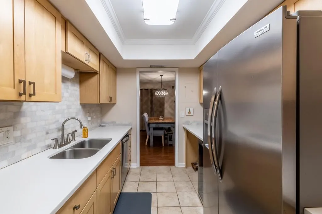 6851 Roswell Road Unit C-1, Atlanta, Georgia 30328, 3 Bedrooms Bedrooms, ,2 BathroomsBathrooms,Residential,Sold,6851 Roswell Road Unit C-1,6981524