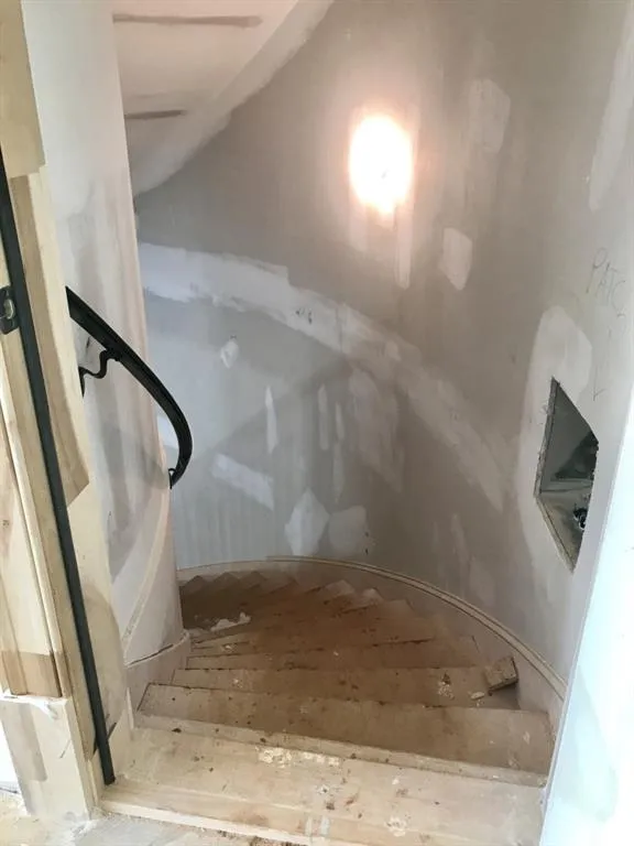 230 Danbury Lane Nw, Atlanta, Georgia 30327, 5 Bedrooms Bedrooms, ,5 BathroomsBathrooms,Residential,Sold,230 Danbury Lane Nw,5924933