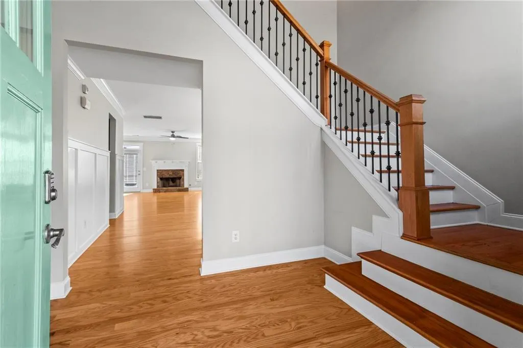 2043 Village Crest Drive Nw, Atlanta, Georgia 30318, 4 Bedrooms Bedrooms, ,3 BathroomsBathrooms,Residential,For Sale,2043 Village Crest Drive Nw,7693534