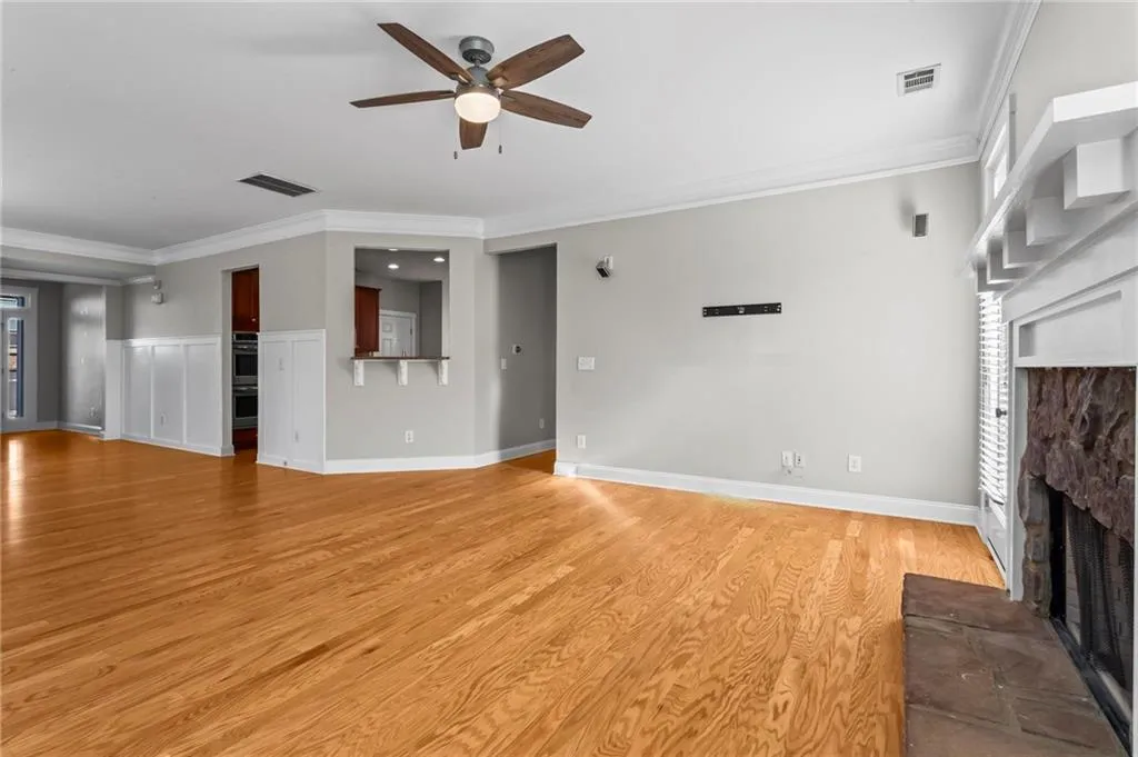 2043 Village Crest Drive Nw, Atlanta, Georgia 30318, 4 Bedrooms Bedrooms, ,3 BathroomsBathrooms,Residential,For Sale,2043 Village Crest Drive Nw,7693534