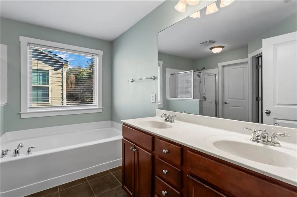 2043 Village Crest Drive Nw, Atlanta, Georgia 30318, 4 Bedrooms Bedrooms, ,3 BathroomsBathrooms,Residential,For Sale,2043 Village Crest Drive Nw,7693534