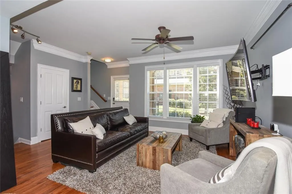 1261 Ashford Creek Park Ne, Brookhaven, Georgia 30319, 2 Bedrooms Bedrooms, ,2 BathroomsBathrooms,Residential,Sold,1261 Ashford Creek Park Ne,5704195