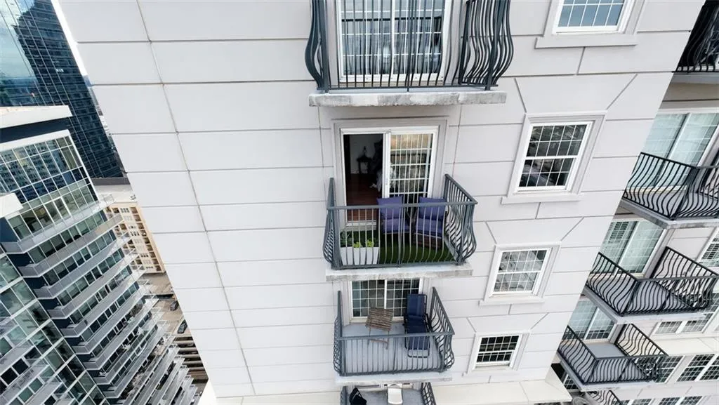 195 14th Street Ne Unit Ph206, Atlanta, Georgia 30309, 2 Bedrooms Bedrooms, ,2 BathroomsBathrooms,Residential,For Sale,195 14th Street Ne Unit Ph206,7553323