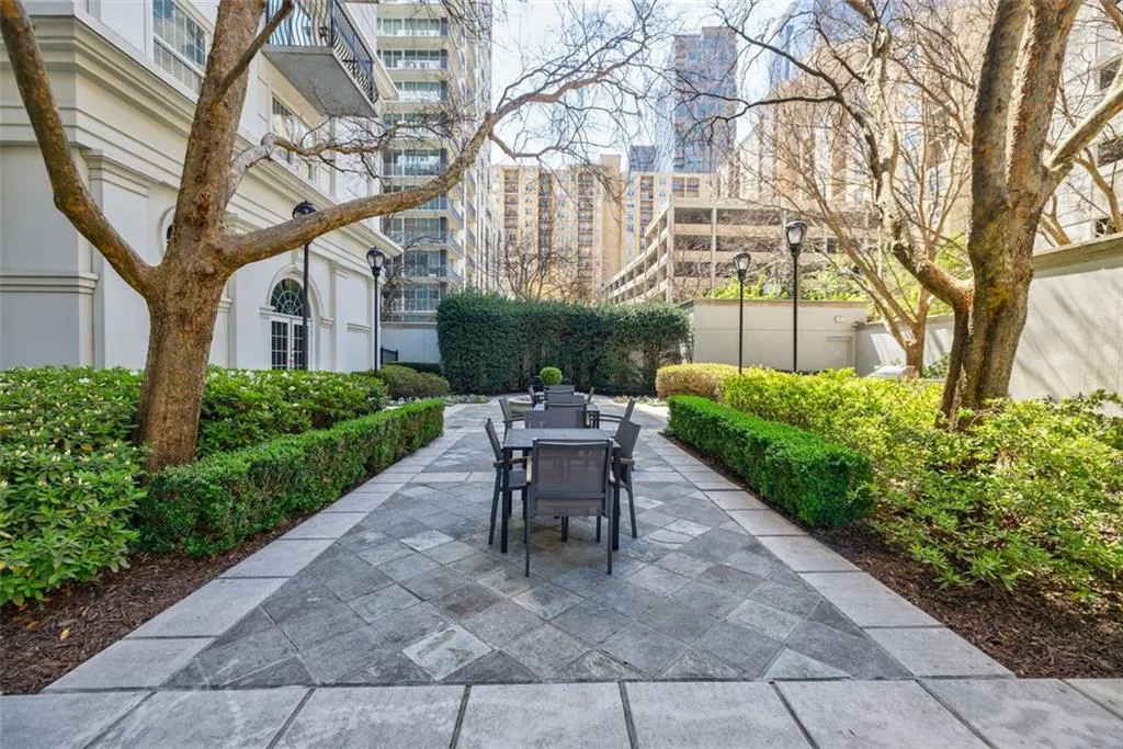195 14th Street Ne Unit Ph206, Atlanta, Georgia 30309, 2 Bedrooms Bedrooms, ,2 BathroomsBathrooms,Residential,For Sale,195 14th Street Ne Unit Ph206,7553323