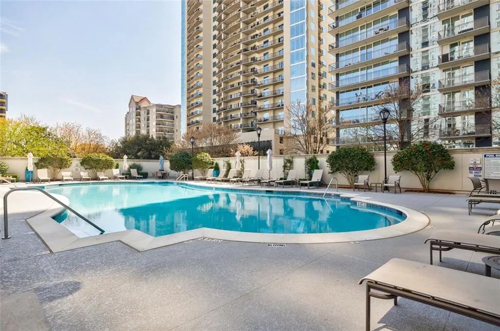195 14th Street Ne Unit Ph206, Atlanta, Georgia 30309, 2 Bedrooms Bedrooms, ,2 BathroomsBathrooms,Residential,For Sale,195 14th Street Ne Unit Ph206,7553323