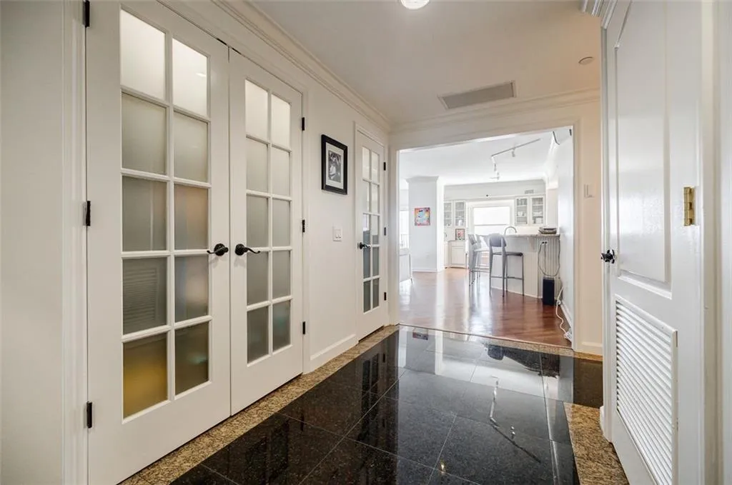 195 14th Street Ne Unit Ph206, Atlanta, Georgia 30309, 2 Bedrooms Bedrooms, ,2 BathroomsBathrooms,Residential,For Sale,195 14th Street Ne Unit Ph206,7553323
