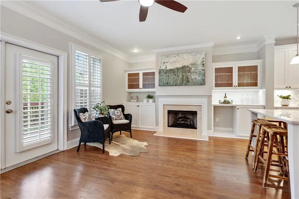 64 High Top Point, Sandy Springs, Georgia 30328, 3 Bedrooms Bedrooms, ,3 BathroomsBathrooms,Residential,Sold,64 High Top Point,6765586