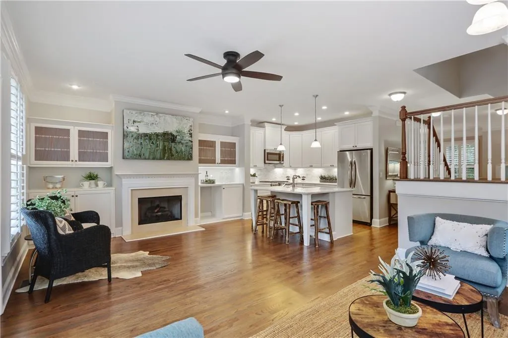 64 High Top Point, Sandy Springs, Georgia 30328, 3 Bedrooms Bedrooms, ,3 BathroomsBathrooms,Residential,Sold,64 High Top Point,6765586