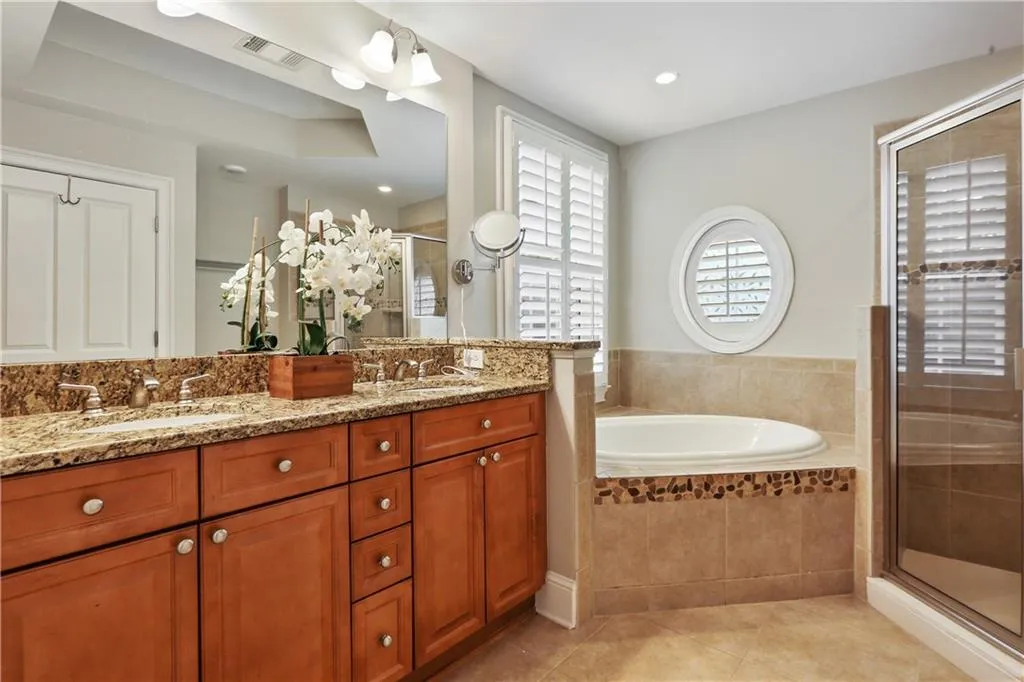 64 High Top Point, Sandy Springs, Georgia 30328, 3 Bedrooms Bedrooms, ,3 BathroomsBathrooms,Residential,Sold,64 High Top Point,6765586