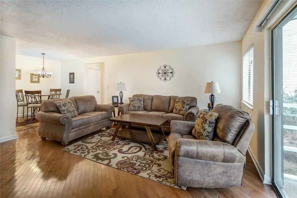 2015 Wingate Way Unit 2015, Sandy Springs, Georgia 30350, 2 Bedrooms Bedrooms, ,2 BathroomsBathrooms,Residential,Sold,2015 Wingate Way Unit 2015,5950140