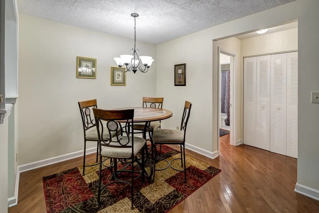 2015 Wingate Way Unit 2015, Sandy Springs, Georgia 30350, 2 Bedrooms Bedrooms, ,2 BathroomsBathrooms,Residential,Sold,2015 Wingate Way Unit 2015,5950140