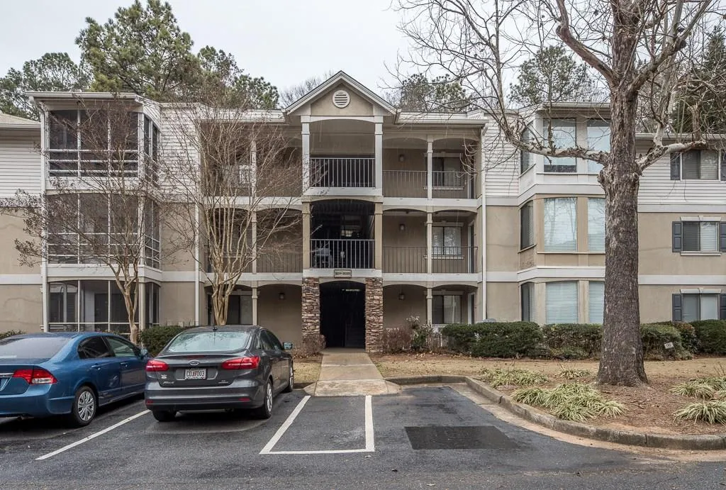 2015 Wingate Way Unit 2015, Sandy Springs, Georgia 30350, 2 Bedrooms Bedrooms, ,2 BathroomsBathrooms,Residential,Sold,2015 Wingate Way Unit 2015,5950140