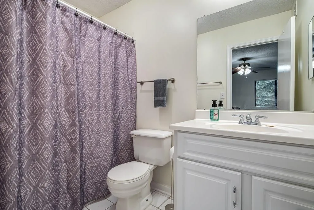 2015 Wingate Way Unit 2015, Sandy Springs, Georgia 30350, 2 Bedrooms Bedrooms, ,2 BathroomsBathrooms,Residential,Sold,2015 Wingate Way Unit 2015,5950140