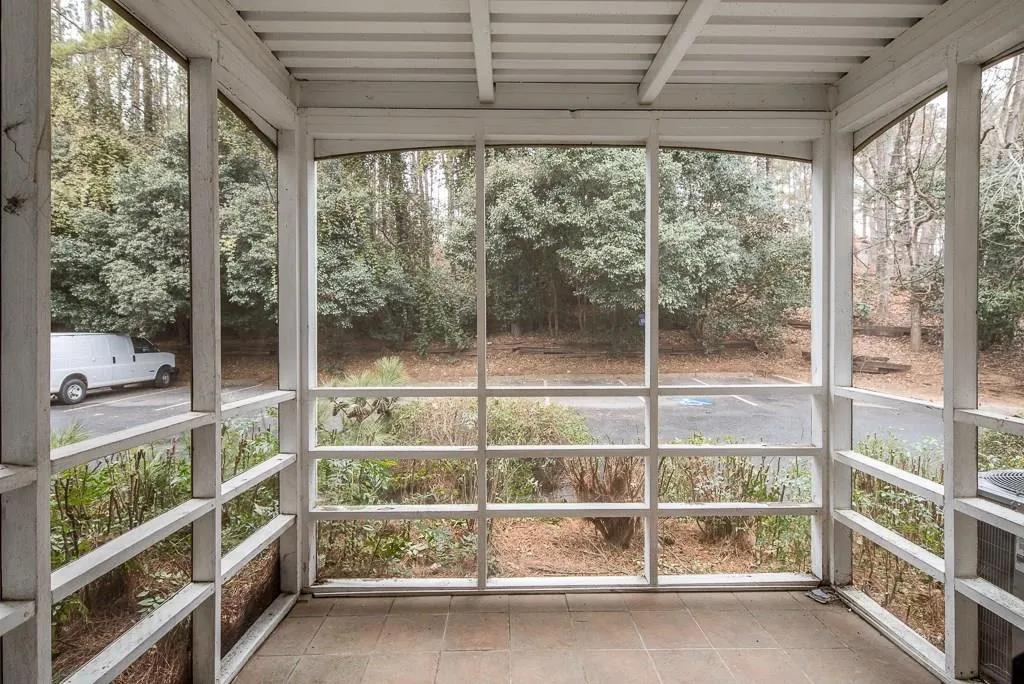 2015 Wingate Way Unit 2015, Sandy Springs, Georgia 30350, 2 Bedrooms Bedrooms, ,2 BathroomsBathrooms,Residential,Sold,2015 Wingate Way Unit 2015,5950140