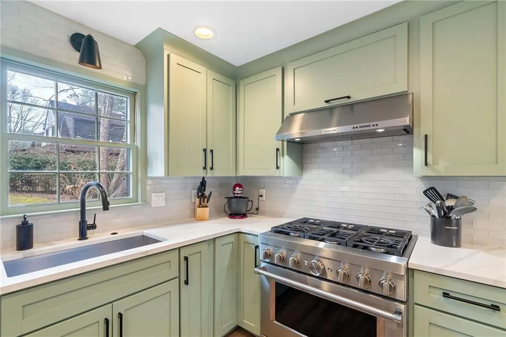 7405 Princeton Trace, Atlanta, Georgia 30328, 4 Bedrooms Bedrooms, ,3 BathroomsBathrooms,Residential,Sold,7405 Princeton Trace,7521725