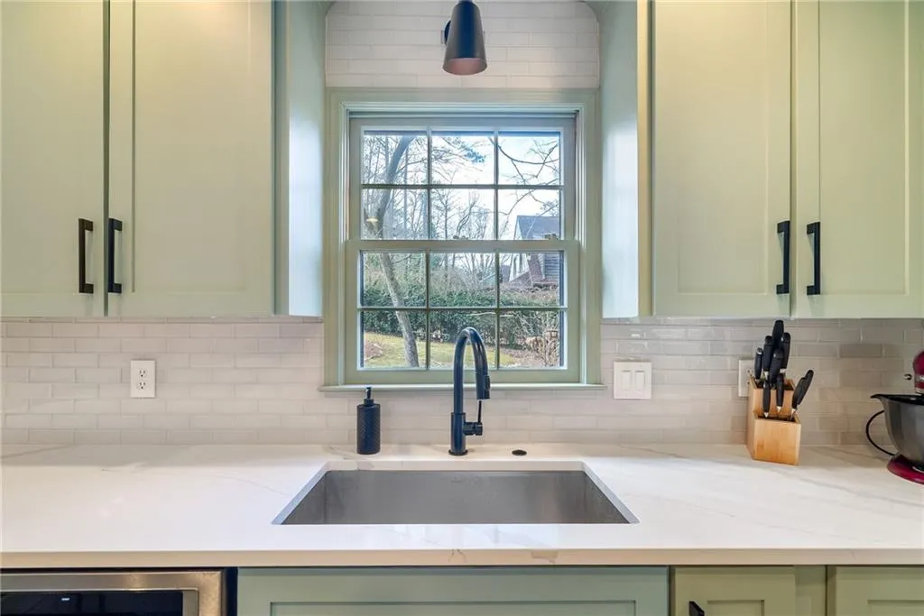 7405 Princeton Trace, Atlanta, Georgia 30328, 4 Bedrooms Bedrooms, ,3 BathroomsBathrooms,Residential,Sold,7405 Princeton Trace,7521725