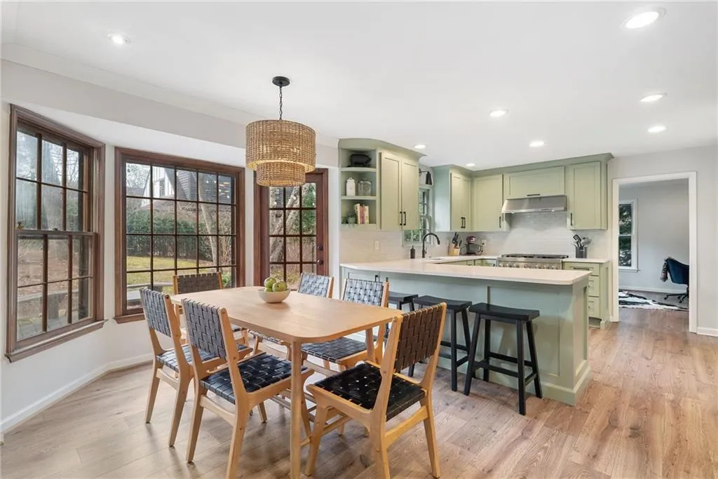 7405 Princeton Trace, Atlanta, Georgia 30328, 4 Bedrooms Bedrooms, ,3 BathroomsBathrooms,Residential,Sold,7405 Princeton Trace,7521725