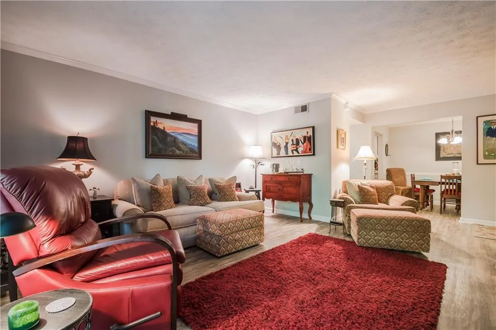 3470 Essex Avenue Unit 82, Atlanta, Georgia 30339, 2 Bedrooms Bedrooms, ,2 BathroomsBathrooms,Residential,Sold,3470 Essex Avenue Unit 82,5718552