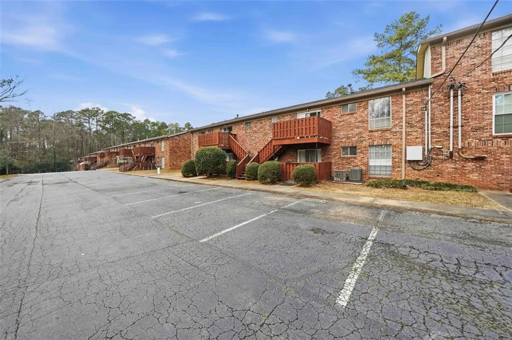 5506 Kingsport Drive, Atlanta, Georgia 30342, 2 Bedrooms Bedrooms, 0 ,1 BathroomBathrooms,Residential,For Sale,5506 Kingsport Drive,7831394
