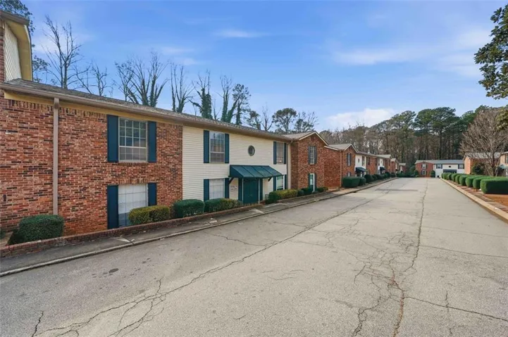 5506 Kingsport Drive, Atlanta, Georgia 30342