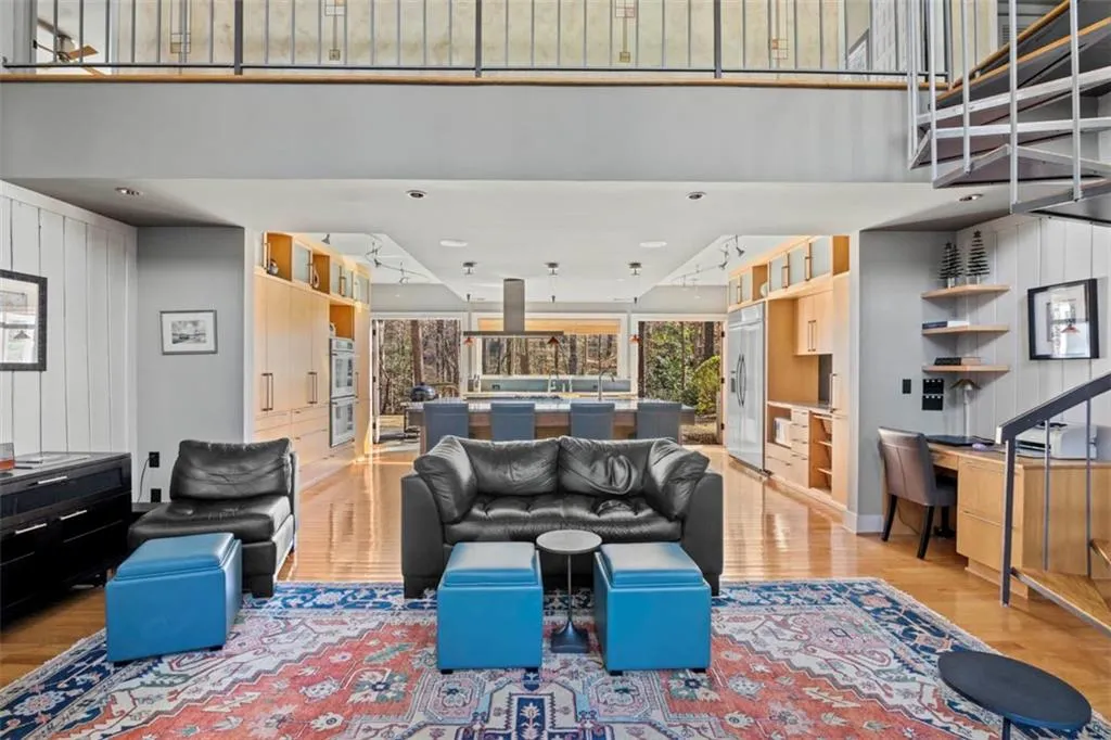 6500 River Chase Circle Nw, Sandy Springs, Georgia 30328, 4 Bedrooms Bedrooms, ,3 BathroomsBathrooms,Residential,Sold,6500 River Chase Circle Nw,7000489