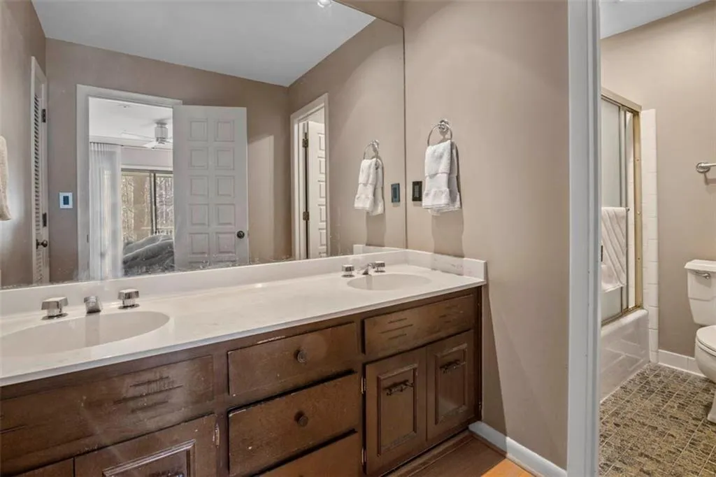 6500 River Chase Circle Nw, Sandy Springs, Georgia 30328, 4 Bedrooms Bedrooms, ,3 BathroomsBathrooms,Residential,Sold,6500 River Chase Circle Nw,7000489