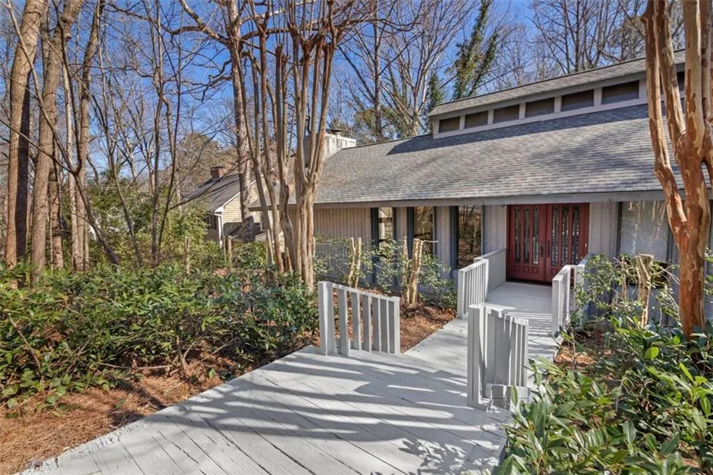 6500 River Chase Circle Nw, Sandy Springs, Georgia 30328, 4 Bedrooms Bedrooms, ,3 BathroomsBathrooms,Residential,Sold,6500 River Chase Circle Nw,7000489