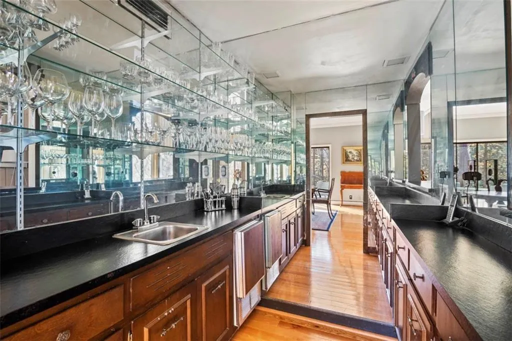 6500 River Chase Circle Nw, Sandy Springs, Georgia 30328, 4 Bedrooms Bedrooms, ,3 BathroomsBathrooms,Residential,Sold,6500 River Chase Circle Nw,7000489